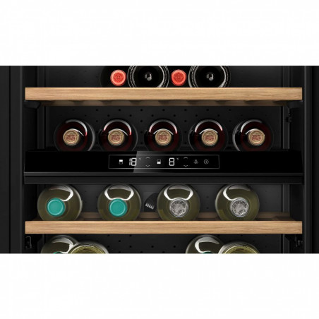 Neff Built In Wine Cooler / KU9213HG0